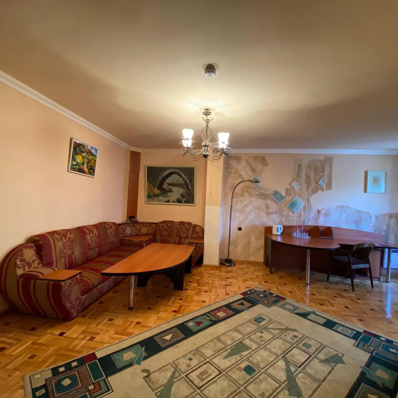 Дом Писателей Цахкадзора Hotel Luaran gambar