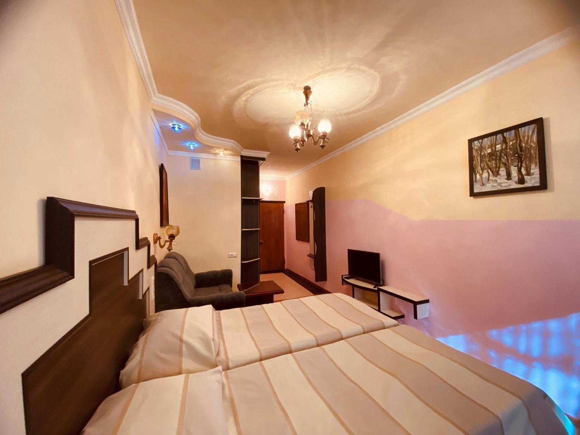 Дом Писателей Цахкадзора Hotel Luaran gambar